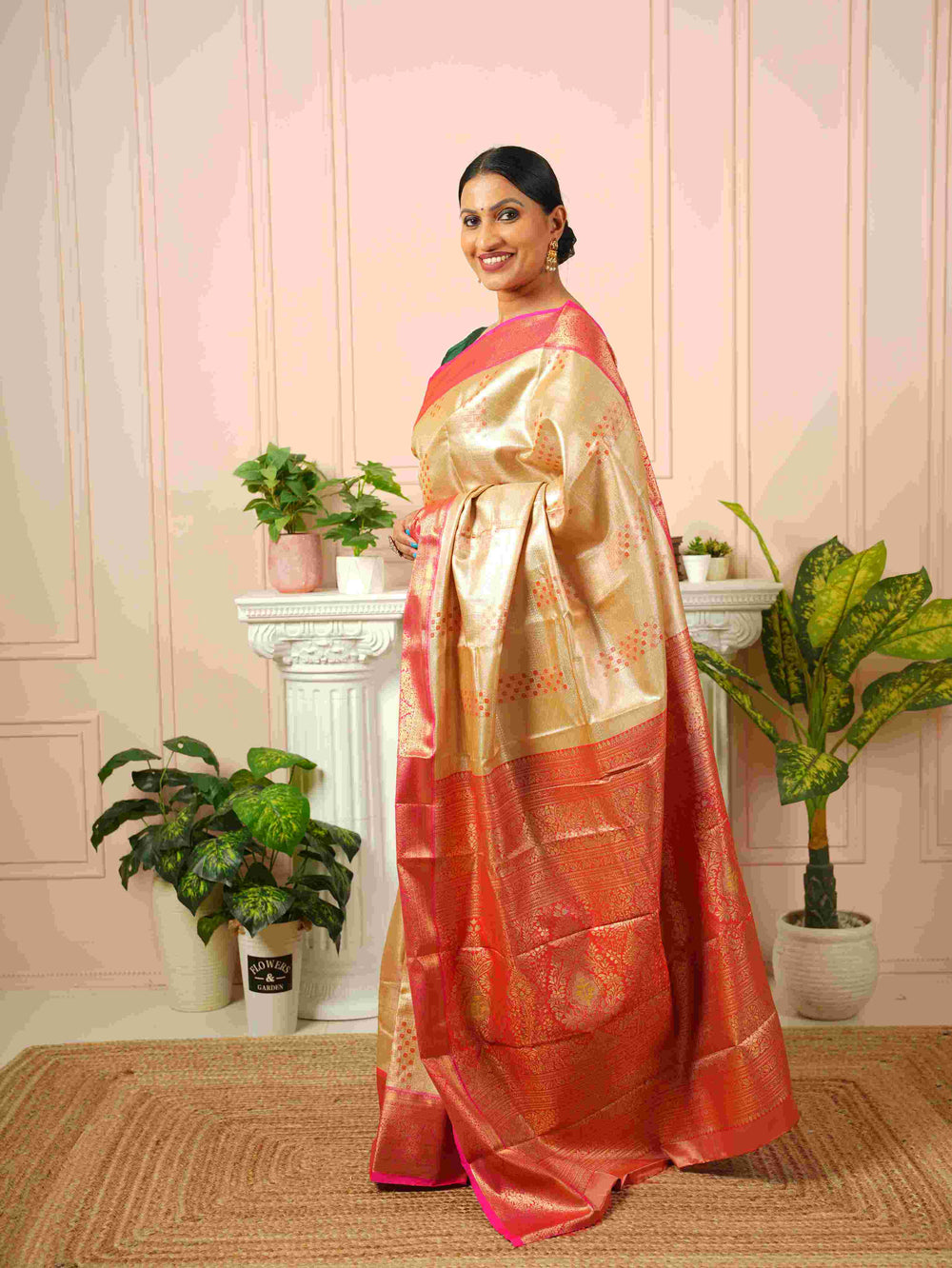 Yashvika - Silk Saree
