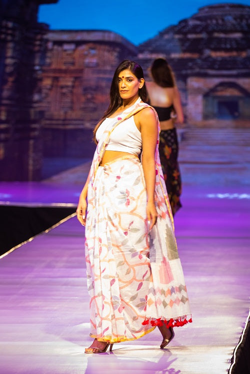 Not A Blank Canvas- Handloom Cotton White Saree