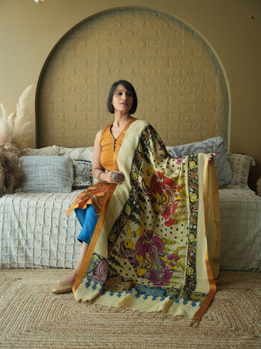 Nritya - Handpainted Pen Kalamkari Dupata