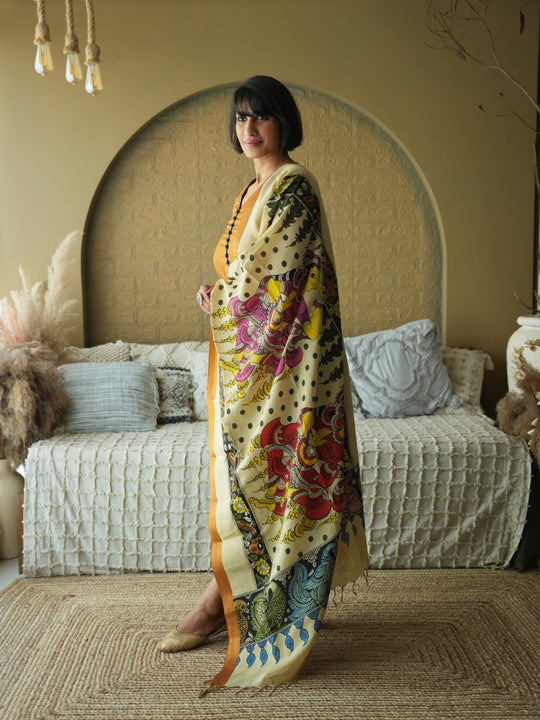 Nritya - Handpainted Pen Kalamkari Dupata