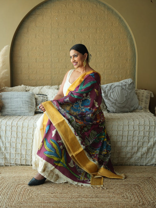 The Dreamy Dance - Handpainted Kalamkari Dupata