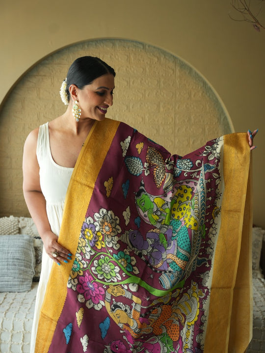 The Dreamy Dance - Handpainted Kalamkari Dupata