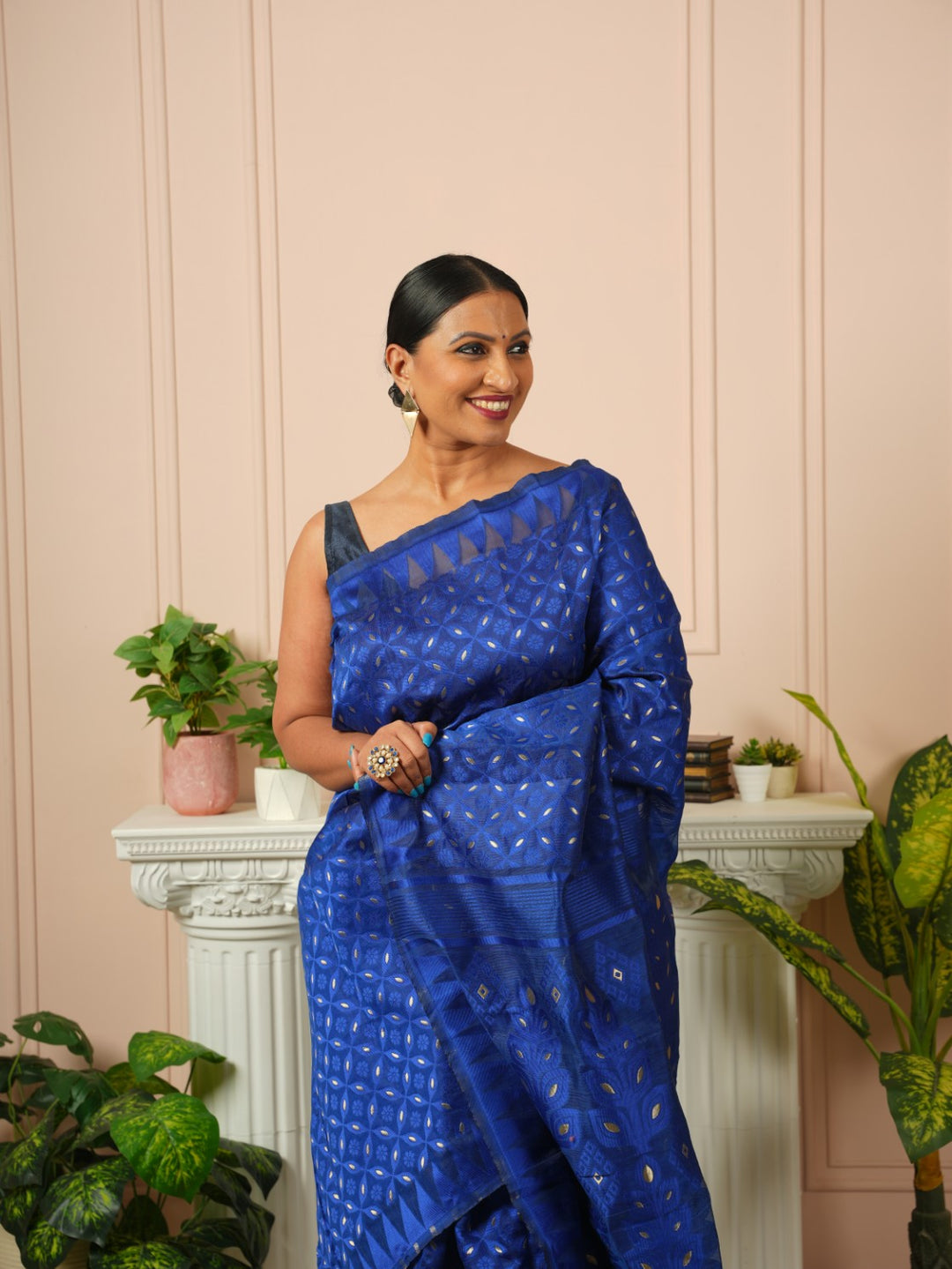Nyra - Dark Blue Cotton Jamdani Saree