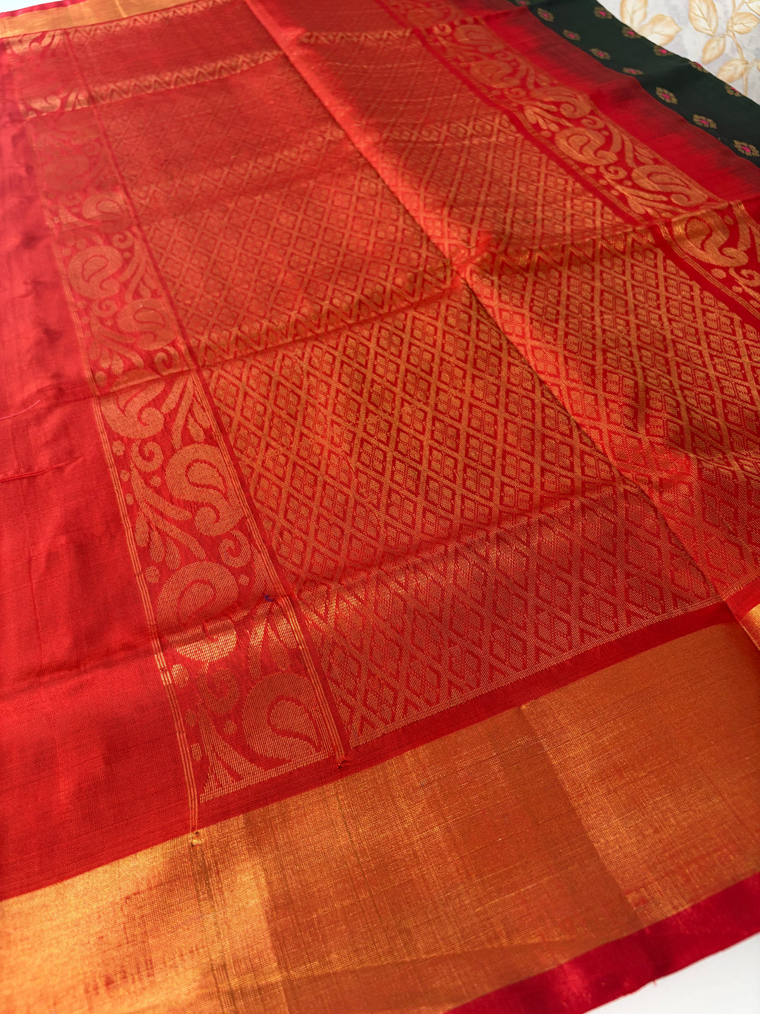 The Vintage Saree- Green and Red Uppada Silk Saree