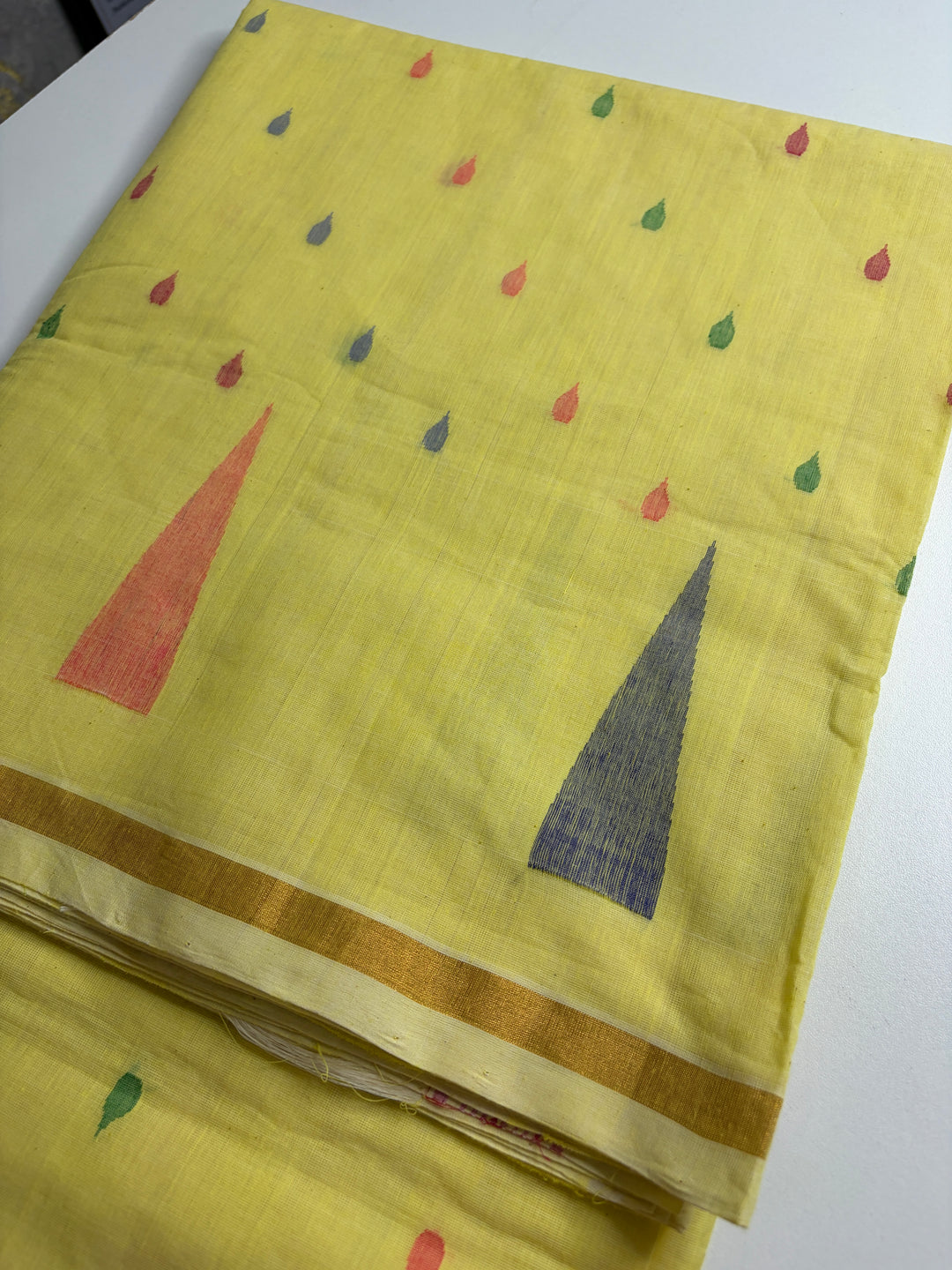 Back to Roots- Uppada Cotton Jamdani Handloom Saree