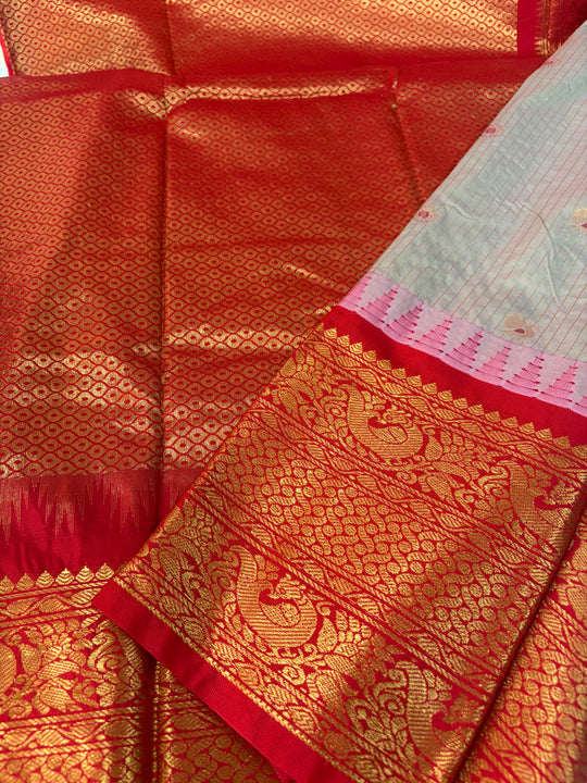 One Saree One Story - Grey & Red Gadwal Saree