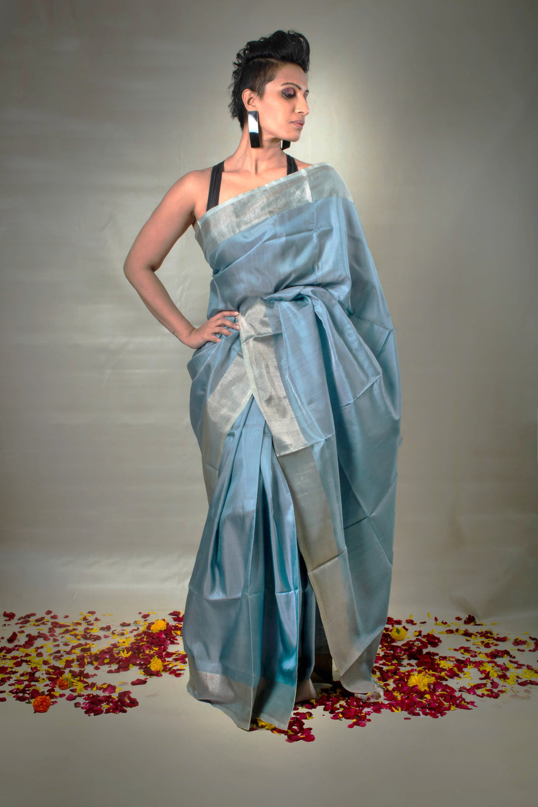 Ridhi - Handwoven Grey Uppada Silk Saree