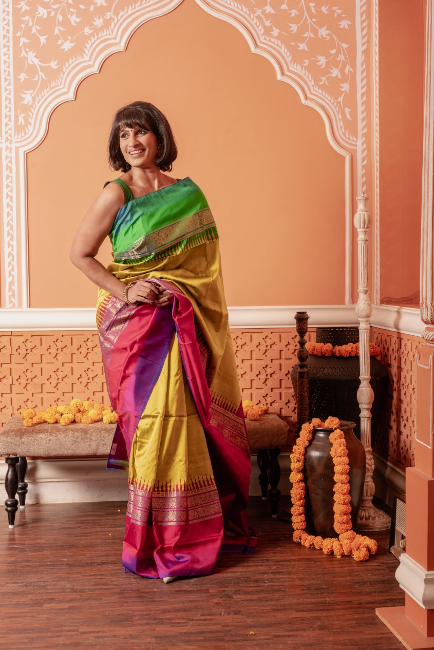 Tavasya - Handwoven Pochampally Silk Saree