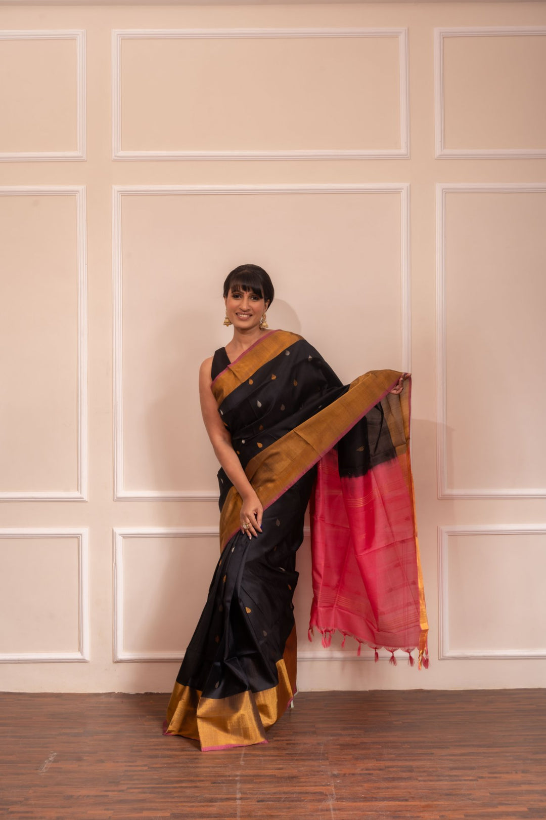 Sunanda - Handwoven Uppada Silk Saree
