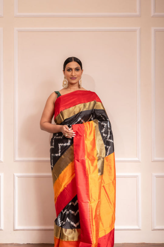 The Modern Era Queen - Handwoven Pochampally Silk Saree