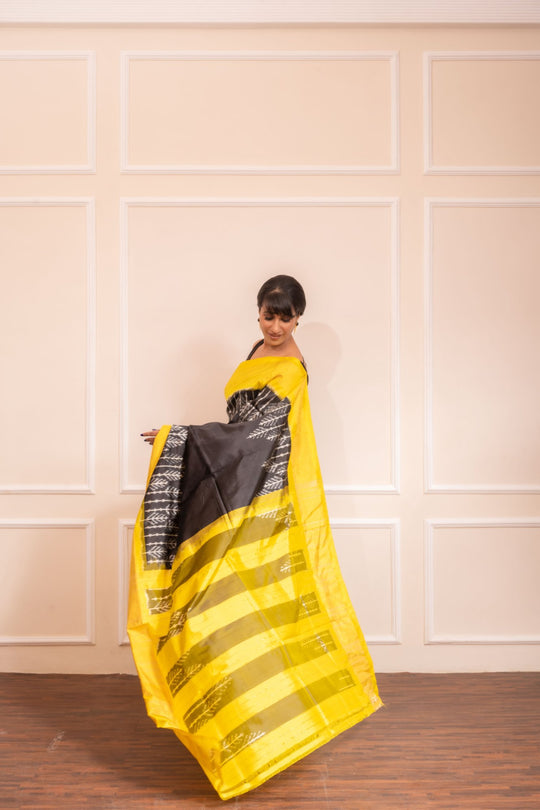 Black Royale - Handwoven Silk Saree