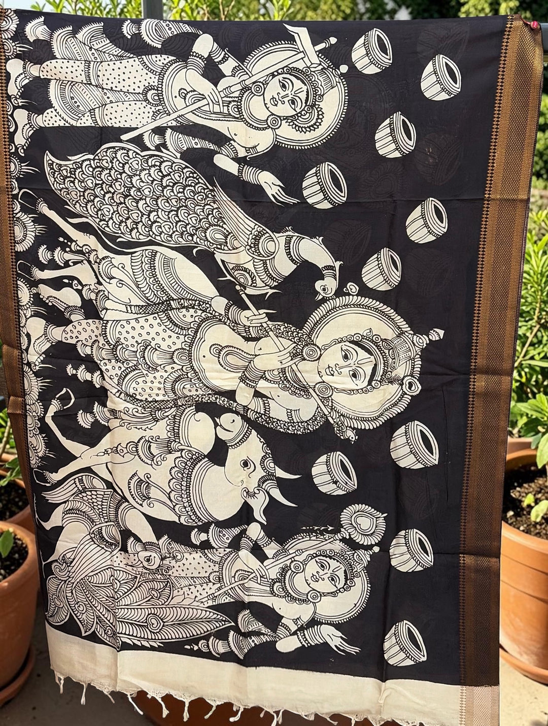 Nritta- Black and Cream Handpainted Kalamkari Dupatta