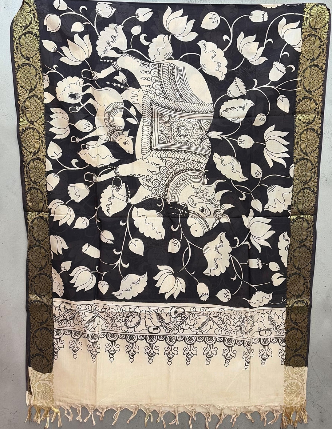 Nandi & the Garden - Handpainted Kalamkari Dupatta
