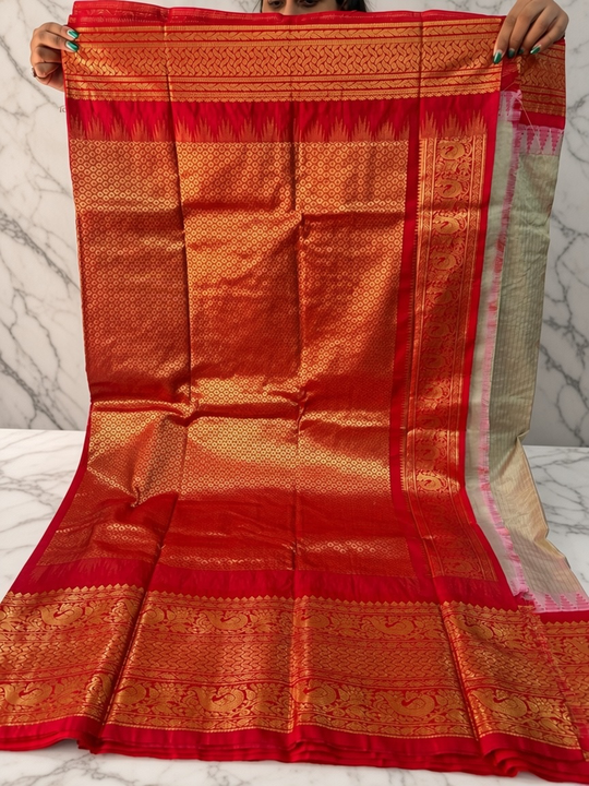 One Saree One Story - Grey & Red Gadwal Saree