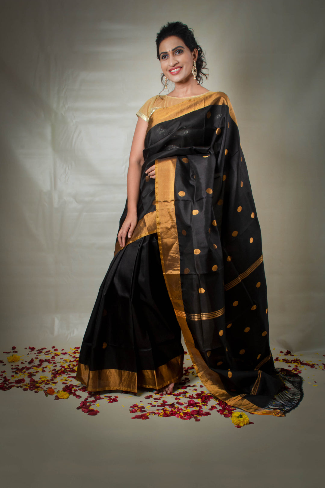 Dhriti - Preorder Black Gold Handwoven Silk Saree
