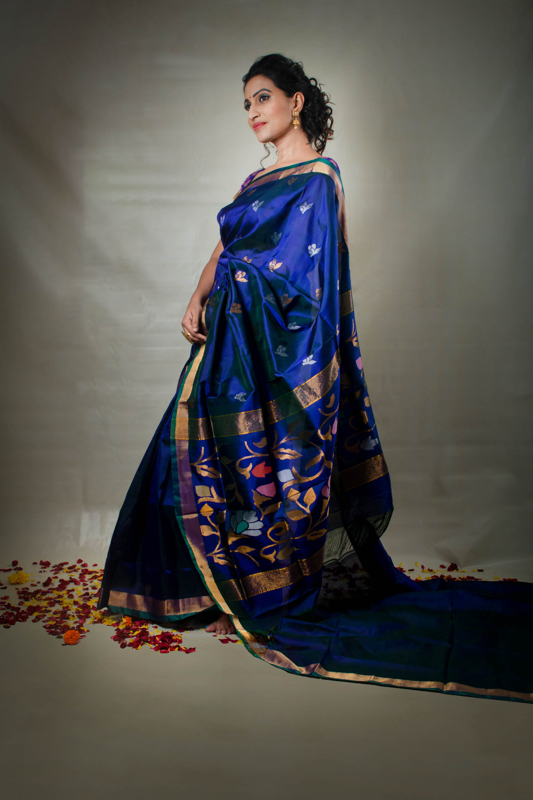 Prerita - Handwoven Uppada Jamdani Silk Saree