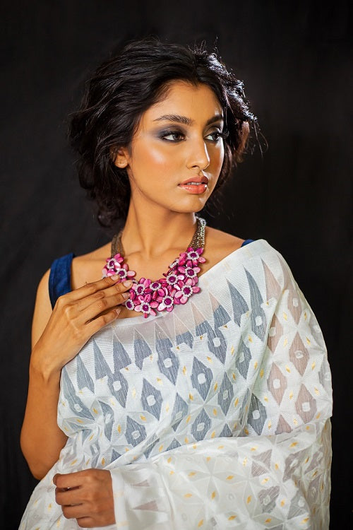 Satviki - Gorgeous White Cotton Jamdani Saree